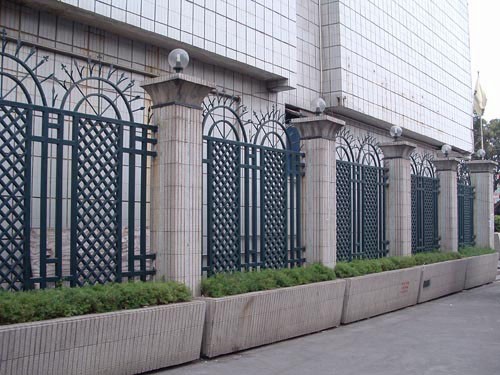 江西鐵藝護(hù)欄廠家